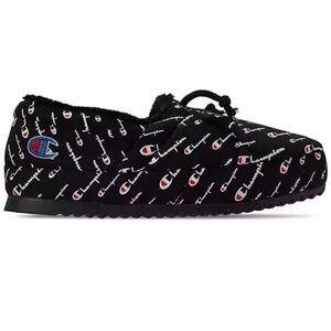 NWOT Champion Slippers